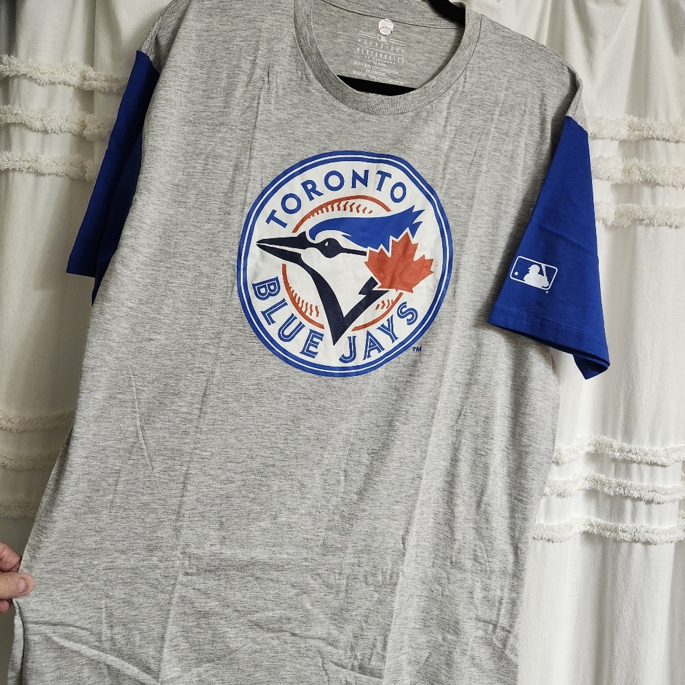 Brand New MLB Toronto Blue Jays. Size Large. Firm On Price!! - Picture 6 of 9